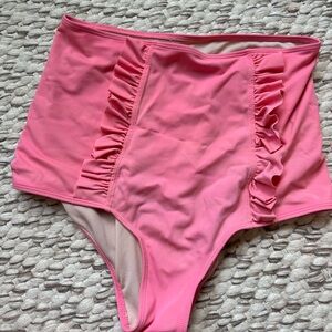 Kortni Jeane swim bottoms size medium
